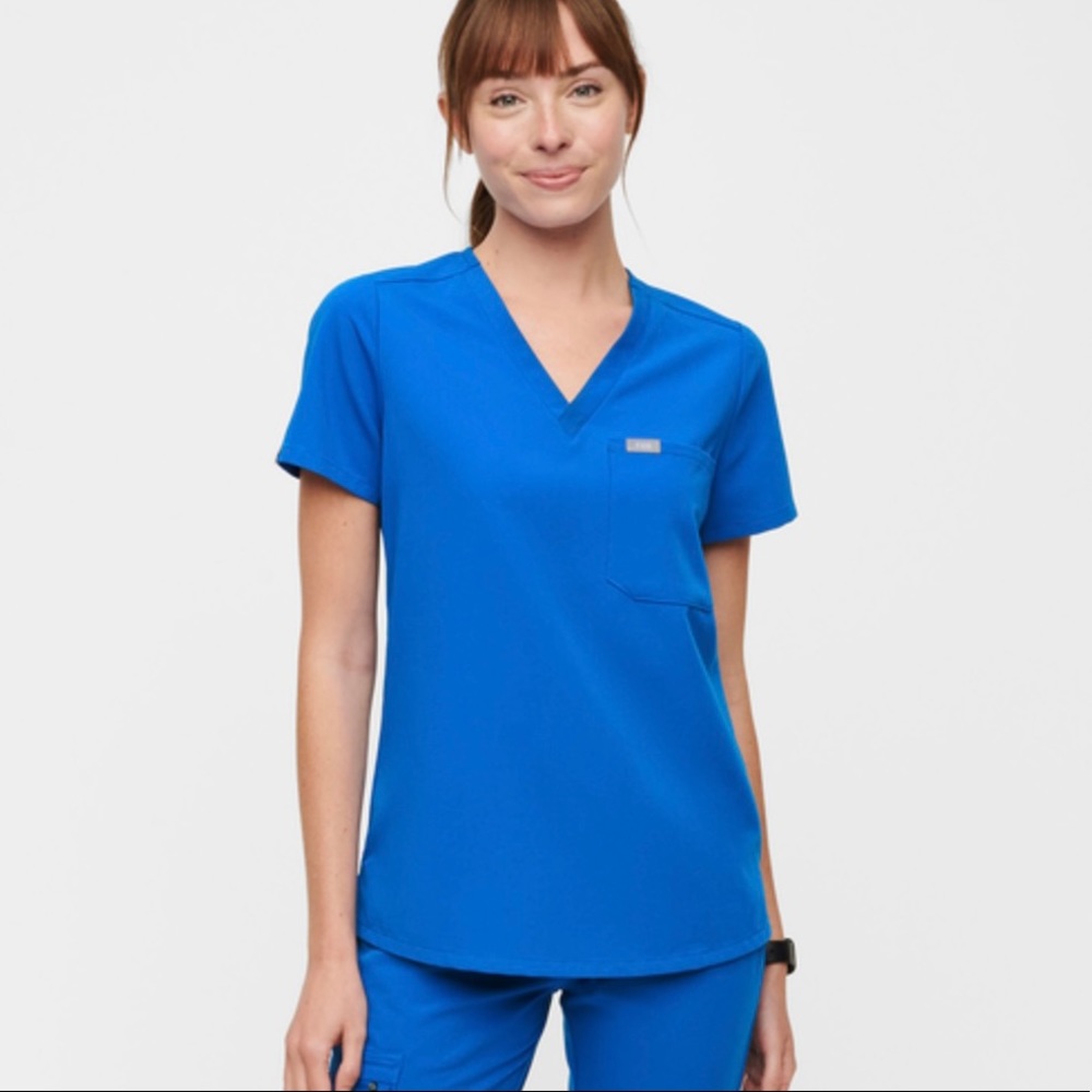Figs Catarina scrub top in blue, size XS